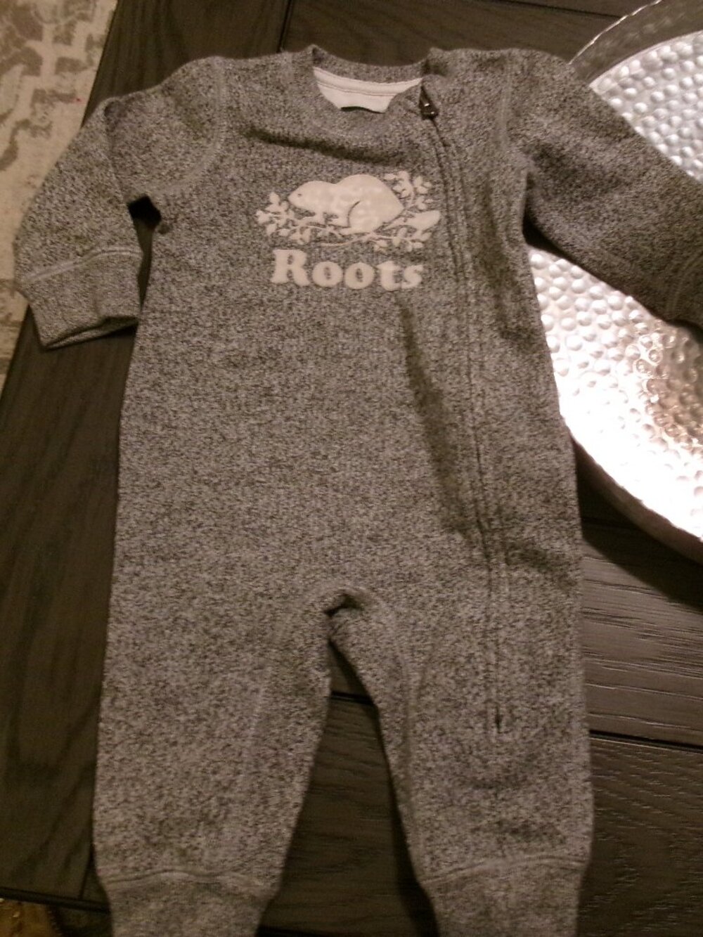 Roots Baby Cooper Beaver One Piece Zip-Up Gray Romper, Size S 3-6 Months